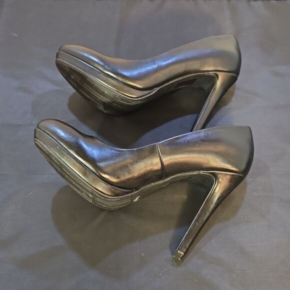 BRAND NEW LE CHATEAU ROUND-TOE HIGH HEEL STILETTOS PUMP - Picture 8 of 12